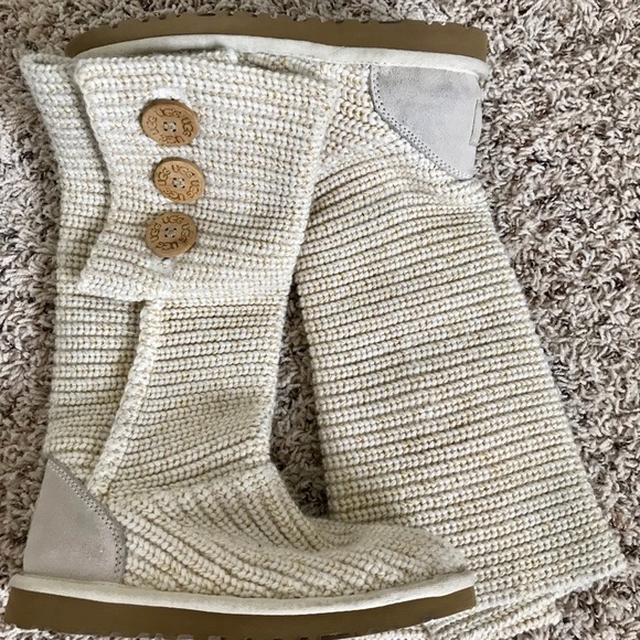 UGG Australia Classic Cardy Boot - Tan - Picture 2 of 7